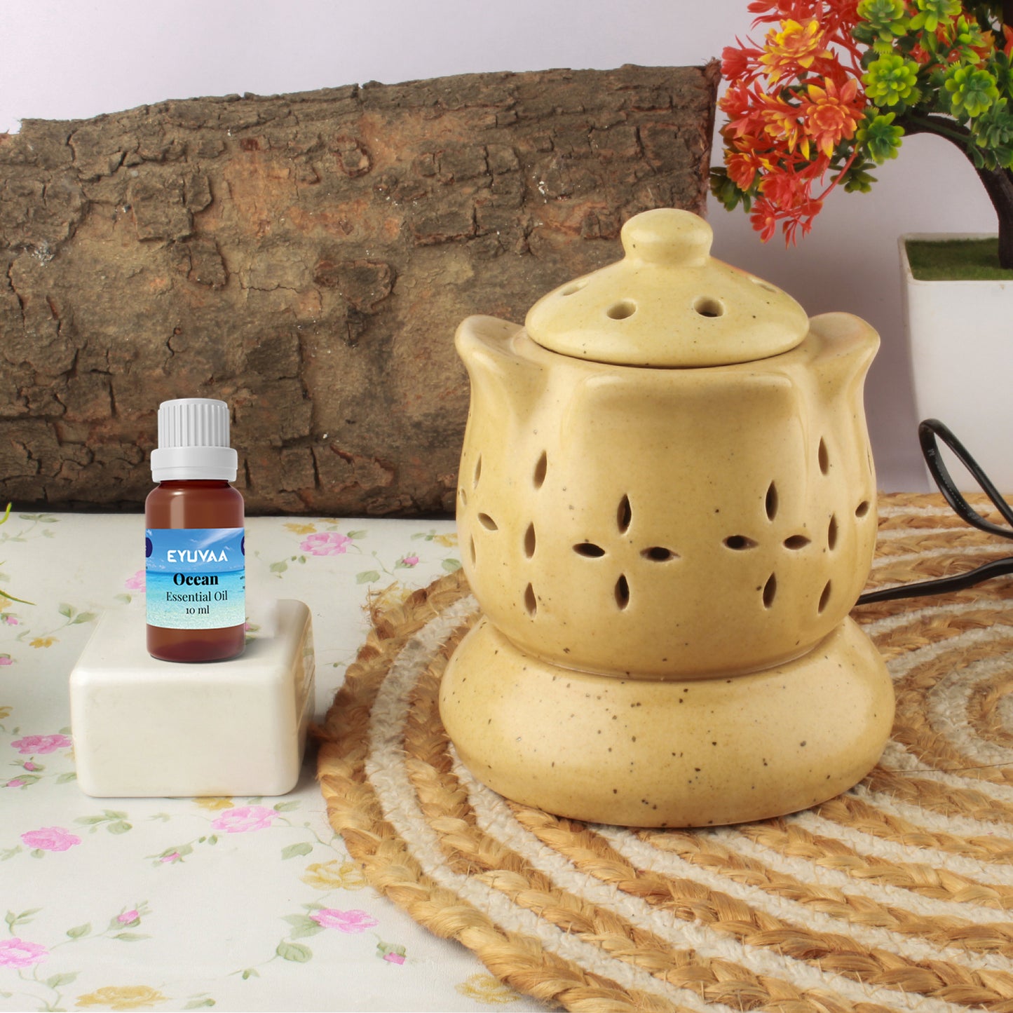 Kamal-shaped Aroma Electric Diffuser, Lotus shaped Diffuser,Aromatherapy Ceramic Diffuser Set for Home Fragrance with 10 ml Aroma Oil