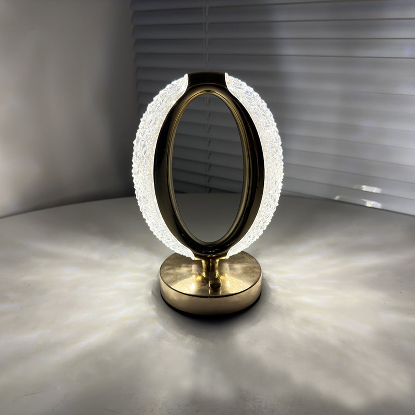 Oval Shape Crystal Lamp USB Rechargeable, 3-Way Dimmable Touch Control Diamond Nightstand Lamp for home, Bedroom, Living, Room, Party, Restaurant