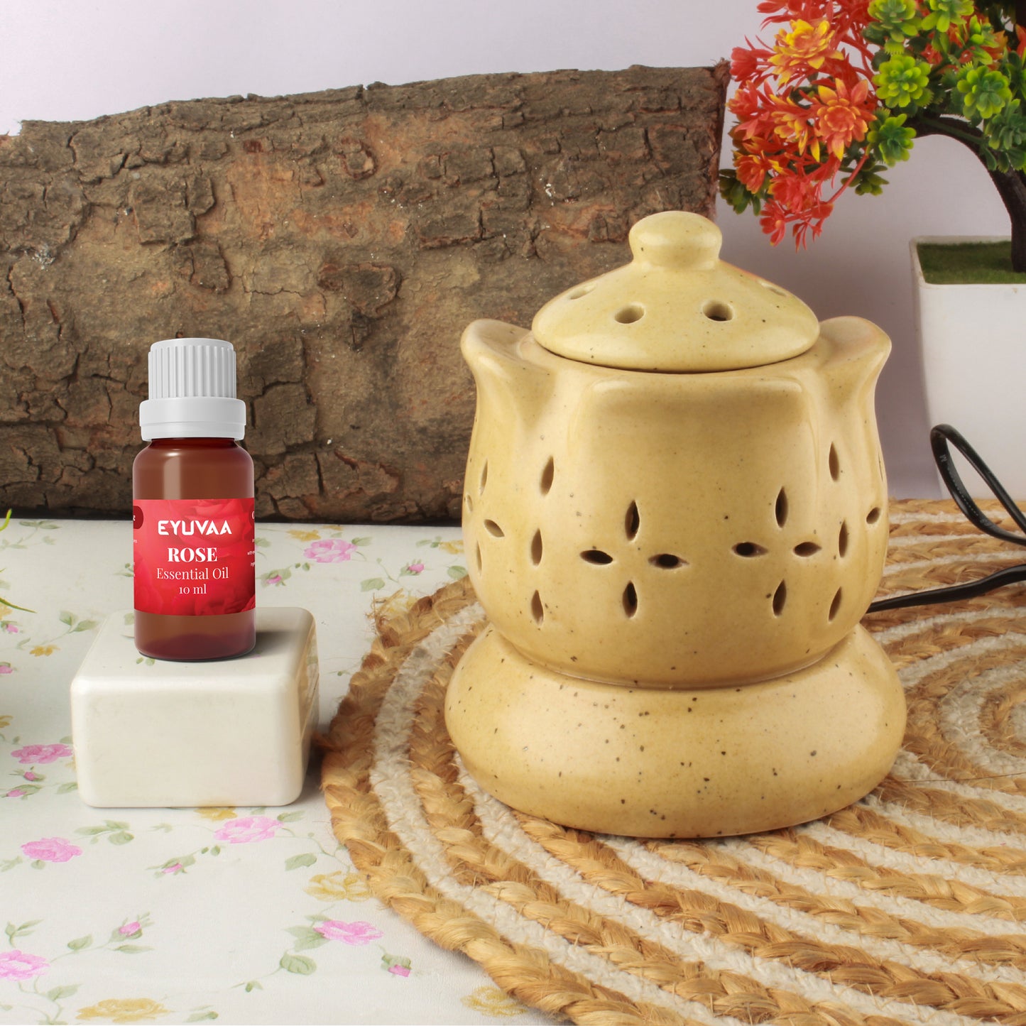 Kamal-shaped Aroma Electric Diffuser, Lotus shaped Diffuser,Aromatherapy Ceramic Diffuser Set for Home Fragrance with 10 ml Aroma Oil