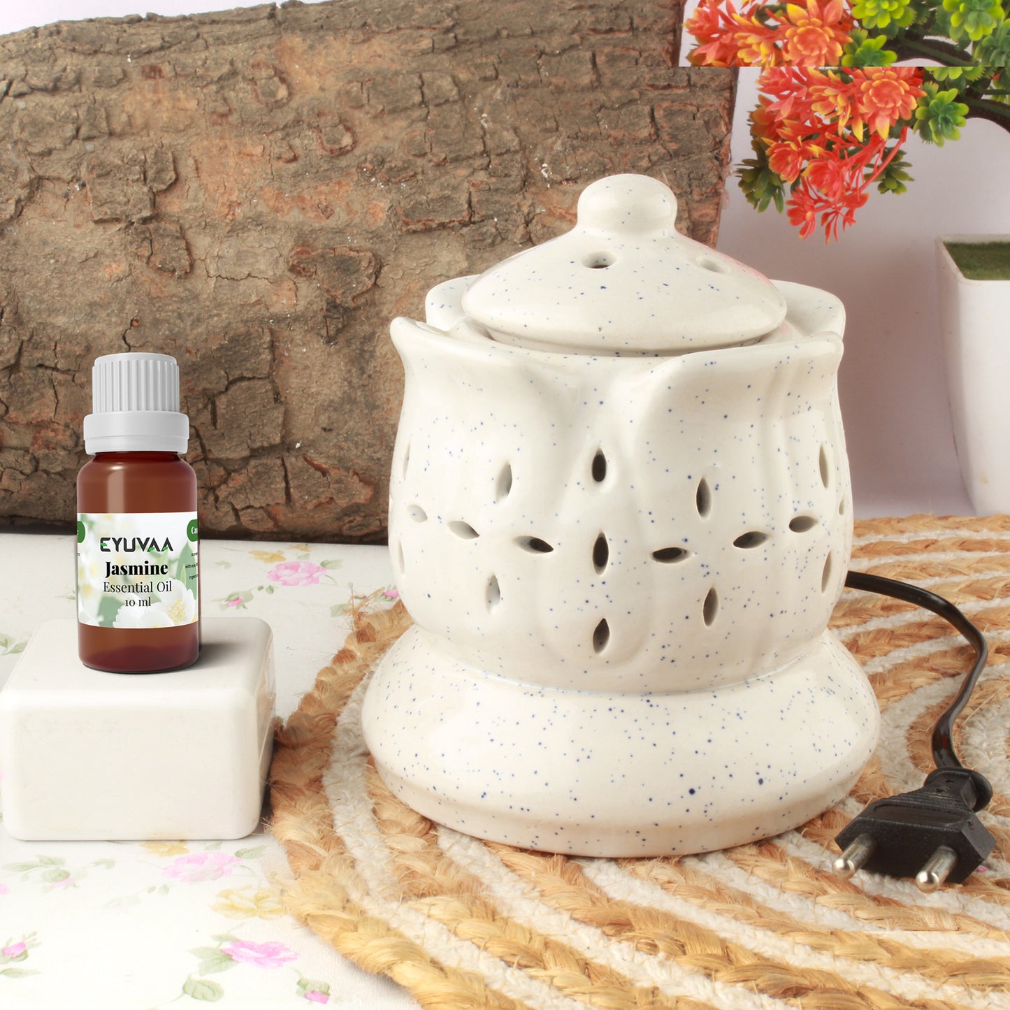 Kamal-shaped Aroma Electric Diffuser, Lotus shaped Diffuser,Aromatherapy Ceramic Diffuser Set for Home Fragrance with 10 ml Aroma Oil