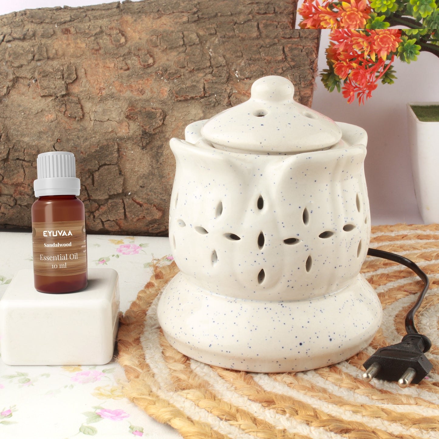 Kamal-shaped Aroma Electric Diffuser, Lotus shaped Diffuser,Aromatherapy Ceramic Diffuser Set for Home Fragrance with 10 ml Aroma Oil